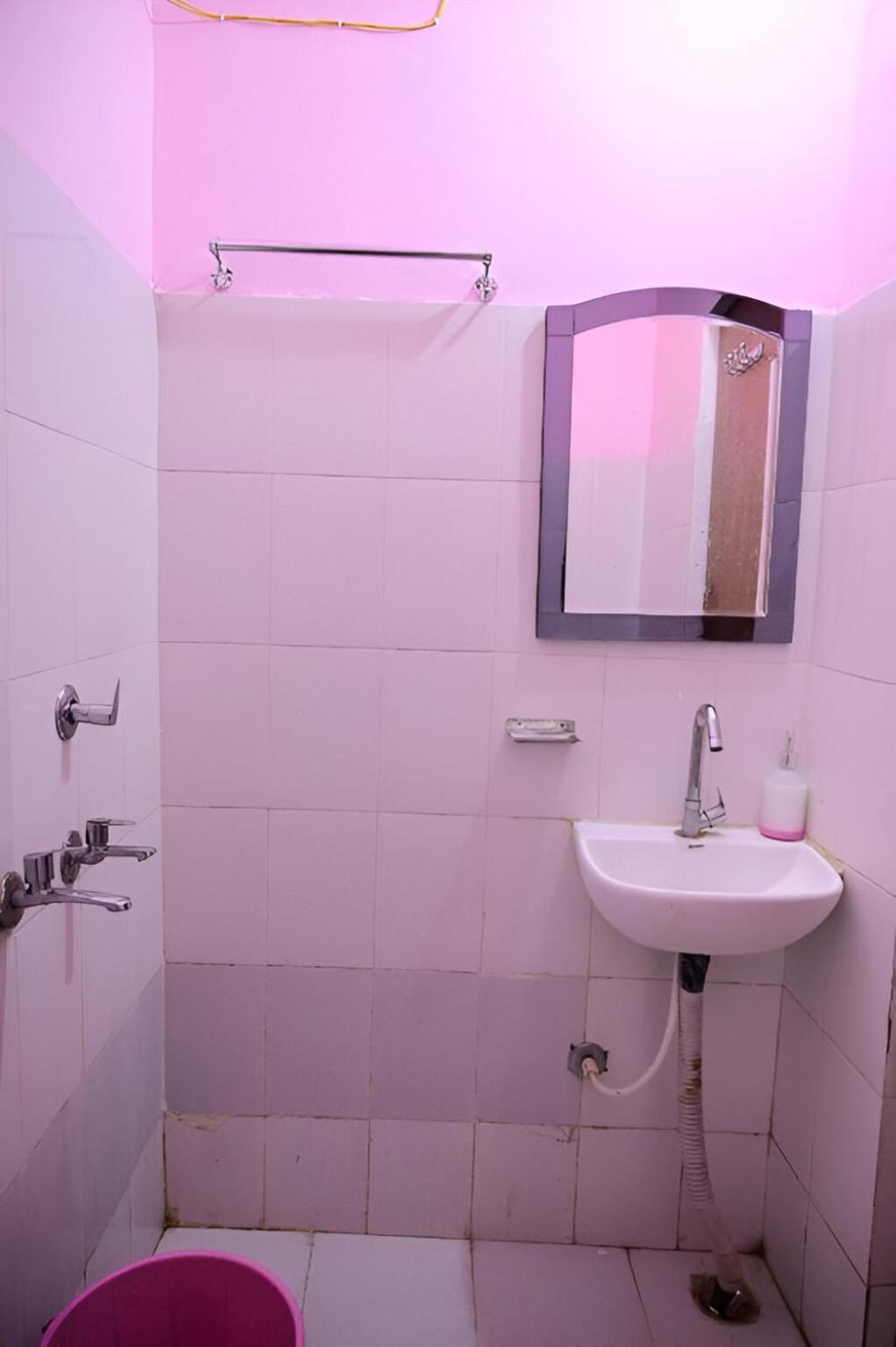 Jankivihar Homestay At Prahladghat Within 1Km From Shri Ram Mandir Ayodhya Eksteriør billede